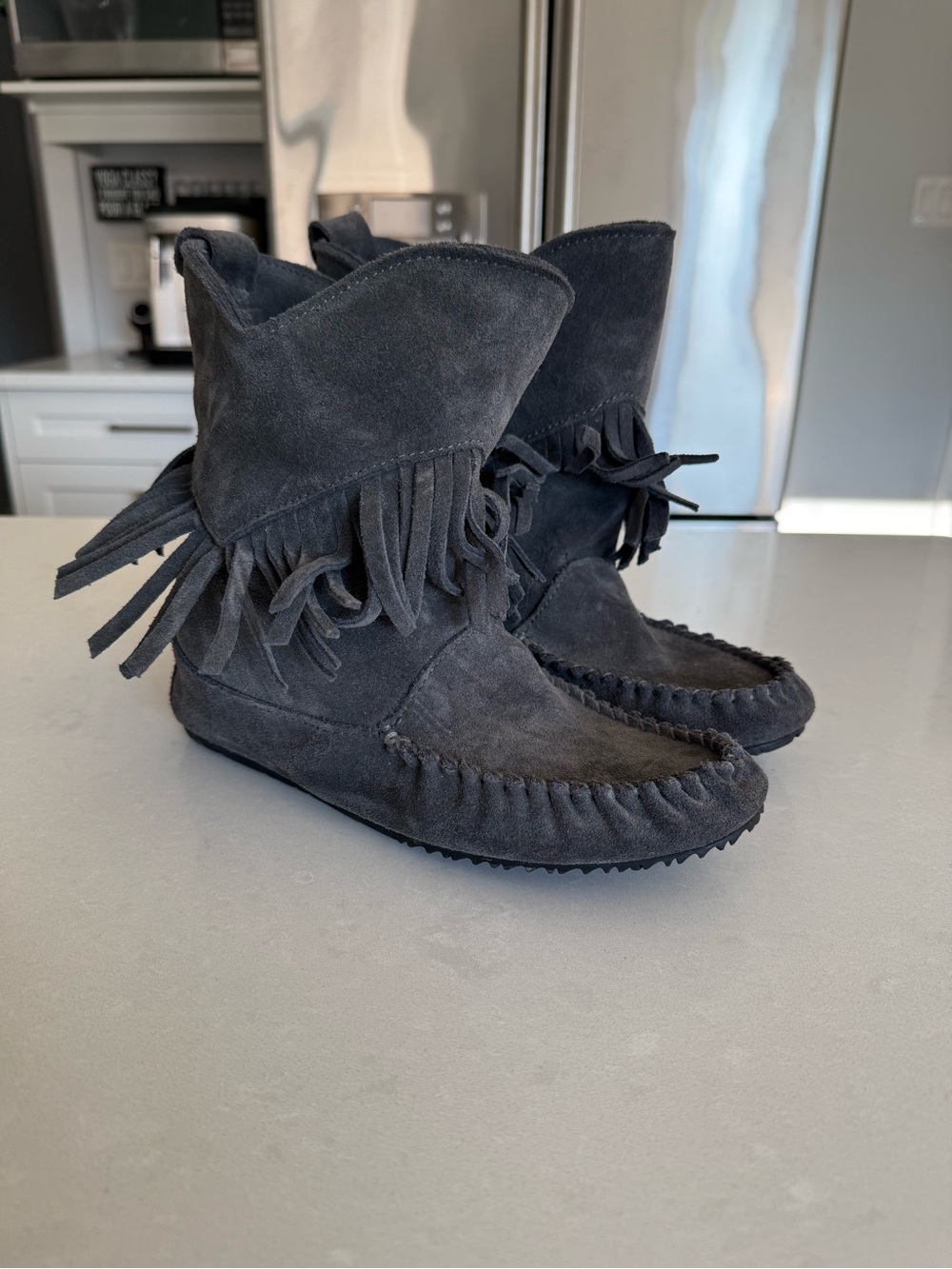 Manitobah Mukluks - Picture 2 of 5